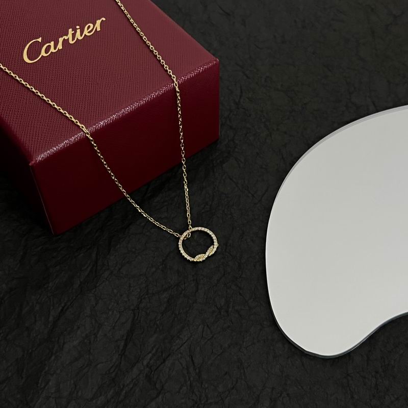 Cartier necklace 10lyx15